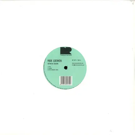 Maik Loewen - Between Seasons