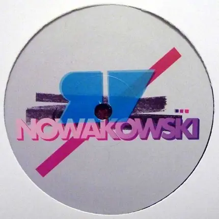 Martin Nowakowski - Magenta