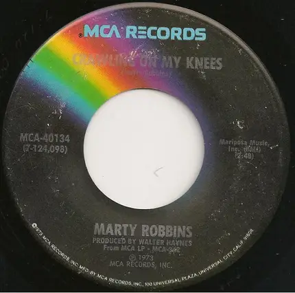 Marty Robbins - Love Me