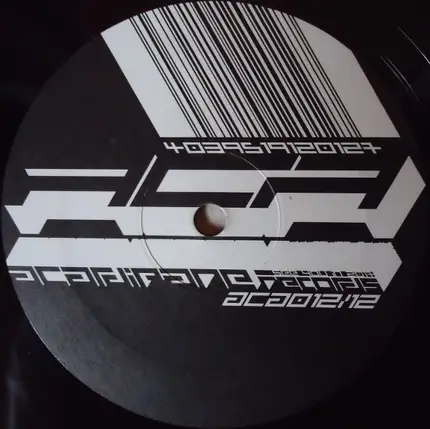 Marc Acardipane Feat. The Horrorist - Metal Man