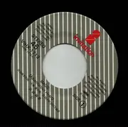 7inch Vinyl Single - Mari Hamada - Magic (Adventurous Heart) - signed, poster sleeve