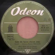 7inch Vinyl Single - Maria Mucke - Geht Die Sonne Abends Unter / Wenn Zwei Verliebte Nach Hause Gehen