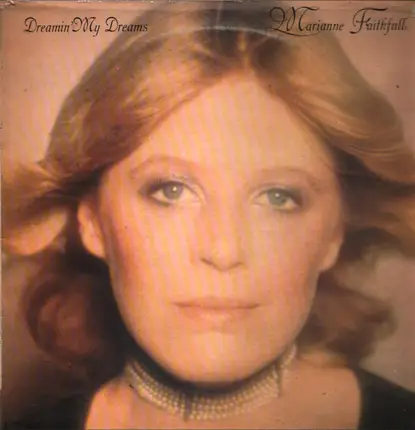 Marianne Faithfull - Dreamin' My Dreams