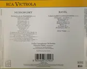 CD - Maurice Ravel - Pictures At An Exhibition / Valses Nobles Et Sentimentales la Valse