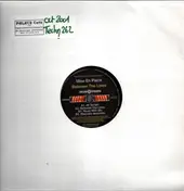Mazi Namvar - Between The Lines