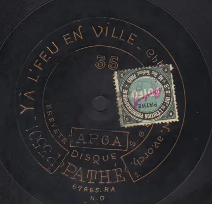 Mécham - P'Tit Cochon D'Amour / Y À L'Feu En Ville