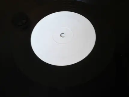 Mellow Trax - Outta Space