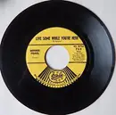 7inch Vinyl Single - Minnie Pearl - What Is An American / Live Some While You're Here