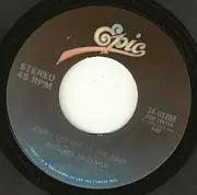 7'' - Michael Jackson , Paul McCartney - The Girl Is Mine / Can't Get Outta The Rain