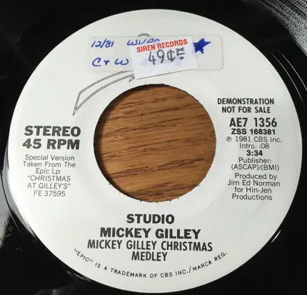 Mickey Gilley - Mickey Gilley Christmas Medley
