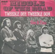 7'' - Middle Of The Road - Tweedle Dee Tweedle Dum / Give It Time