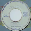 7inch Vinyl Single - Mikes Éva - Kit Szeretsz Most ? / Én Vagyok Néked Az Igazi