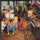 LP - Monroe - Backstage