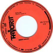 7inch Vinyl Single - Modern Hungária - Karácsony Éjjelén / Boldog Új Év