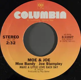 Moe Bandy - Just Good Ol' Boys feat. Holding The Bag