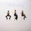 CD - MoKenStef - Azz Izz