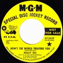 7inch Vinyl Single - Molly Bee - How's The World Treating You / It Keeps Right On A-Hurtin'