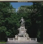 Mozart / Mitglieder Des Wiener Oktetts - Divertimenti K.334 & K.136