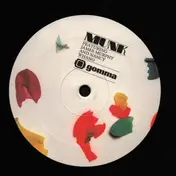 Munk - Kick Out The Chairs