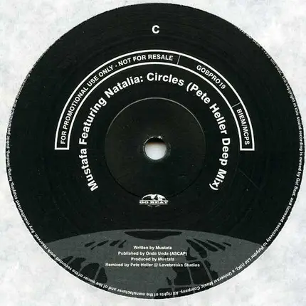 Mustafa Featuring Natalia - Circles