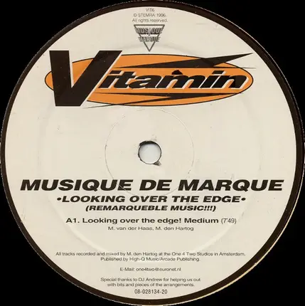 Musique De Marque - Looking Over the Edge