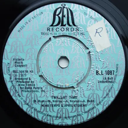 Nino Tempo & April Stevens - Sea Of Love / (Sittin' On) The Dock Of The Bay