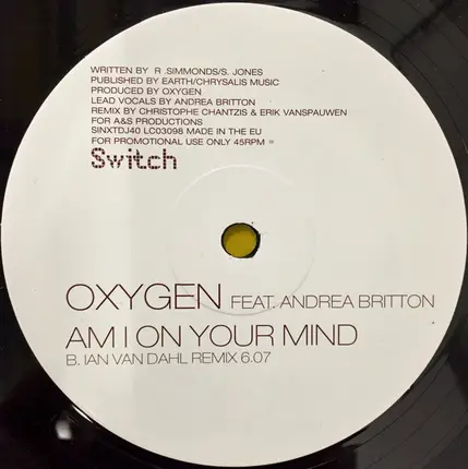 Oxygen Feat. Andrea Britton - Am I On Your Mind