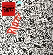 Paramore - Riot!