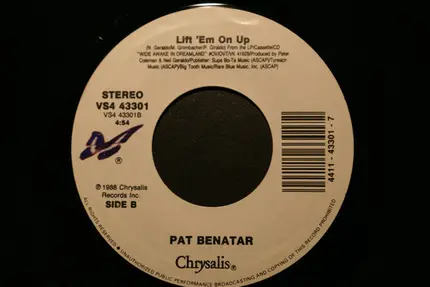 Pat Benatar - Don't Walk Away