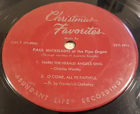 Paul Mickelson - Christmas Favorites