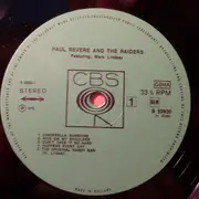 LP - Paul Revere & The Raiders Featuring Mark Lindsay - Paul Revere And The Raiders Featuring Mark Lindsay