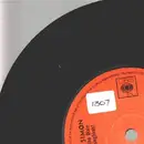 7'' - Paul Simon With The Dixie Hummingbirds - Loves Me Like A Rock - Solid Centre