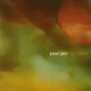 Pearl Jam - Light Years