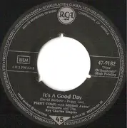 7inch Vinyl Single - Perry Como With Mitchell Ayres And His Orchestra And The Ray Charles Singers - Kewpie Doll / It's A Good Day