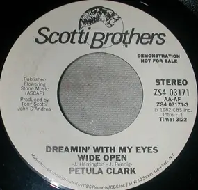 Petula Clark - Dreamin' With My Eyes Wide Open