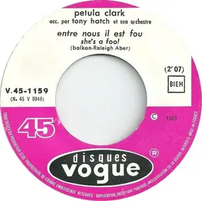 Petula Clark - Entre Nous Il Est Fou