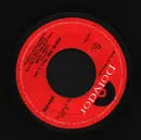 7inch Vinyl Single - Petula Clark - Wedding Song (There Is Love)