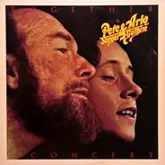 Pete Seeger & Arlo Guthrie - Together in Concert