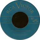 7inch Vinyl Single - Phil Harris And His Orchestra - Chattanoogie Shoe-Shine Boy / That's A Plenty