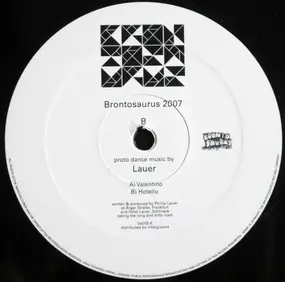 Lauer - Brontosaurus 5