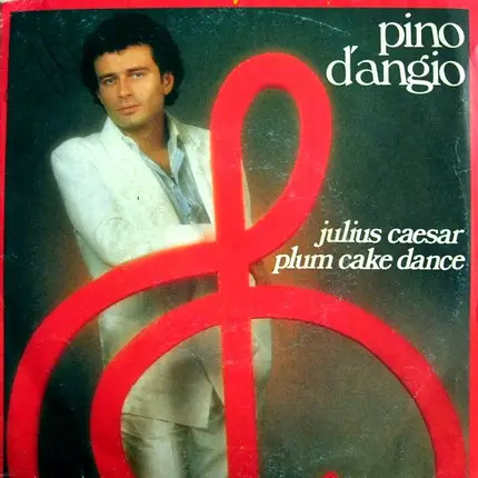 Pino D'Angiò - Julius Caesar Plum Cake Dance
