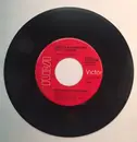 7inch Vinyl Single - Porter Wagoner And Dolly Parton - Just Between You And Me / Holding On To Nothin'