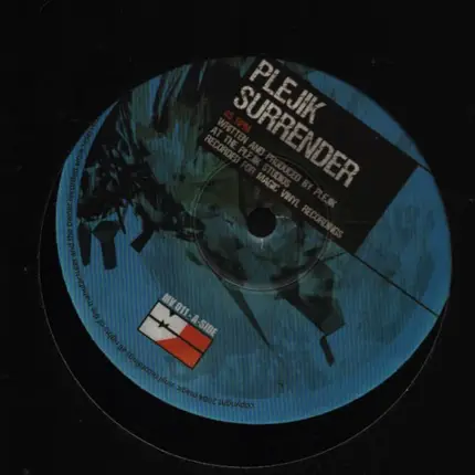 Plejik - Surrender / Street