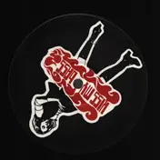 Plump DJs - Kiss My Bass