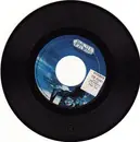 7inch Vinyl Single - Quiet Riot - Cum On Feel The Noize / Mama Weer All Crazee Now