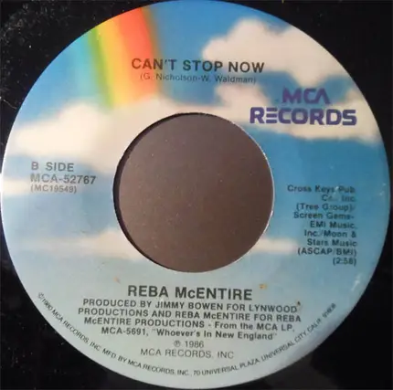 Reba McEntire - Whoever's in New England