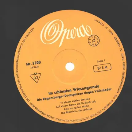 Regensburger Domspatzen - Im Schönsten Wiesengrunde. Die Regensburger Domspatzen Singen Volkslieder