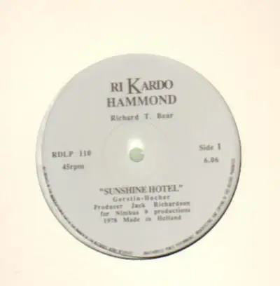 Richard T. Bear / Carl Carlton - Sunshine Hotel / Baby, I Need Your Loving
