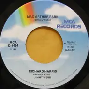 Richard Harris - Mac Arthur Park / The Yard Went On Forever