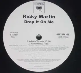 Ricky Martin - Drop It On Me